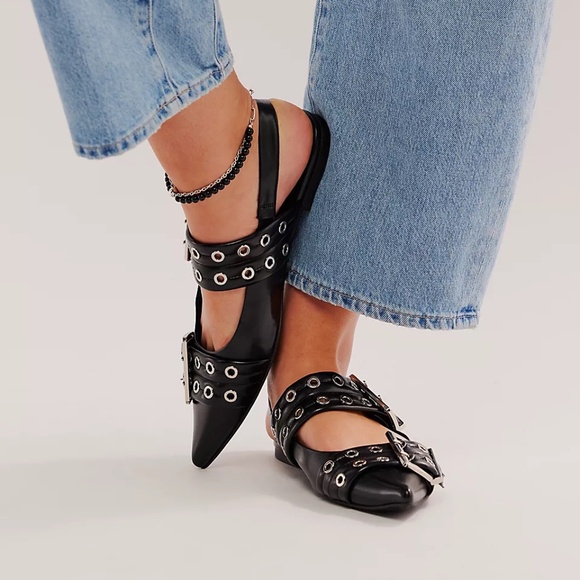 Free People Jeffery Campbell - Lilly Buckle Slightback Flats 8.5 - Picture 1 of 5